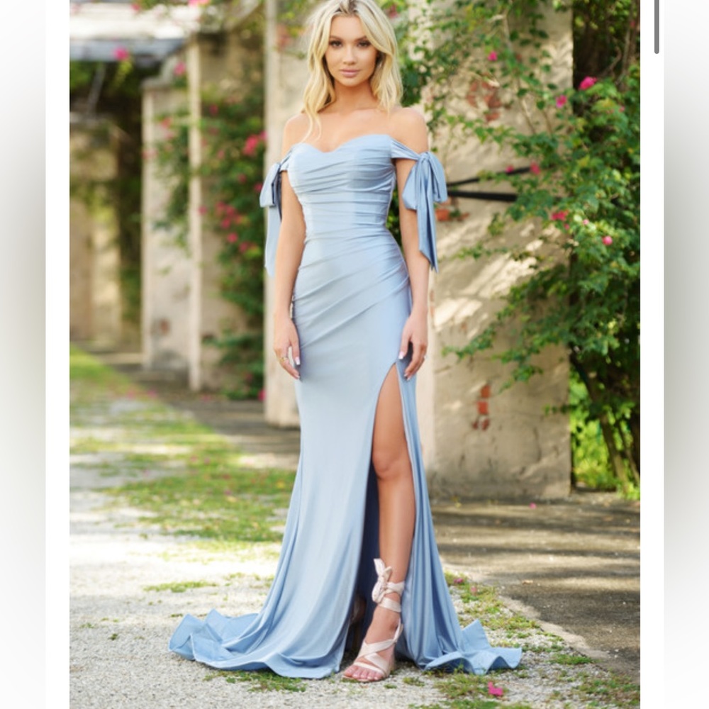 Dusty blue gown never worn